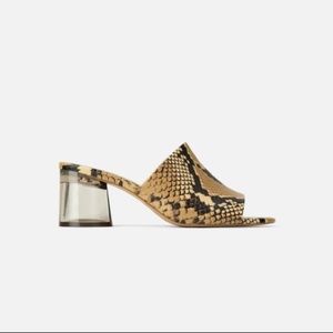NWOT Zara Snakeskin Heeled Mule Size 6.5